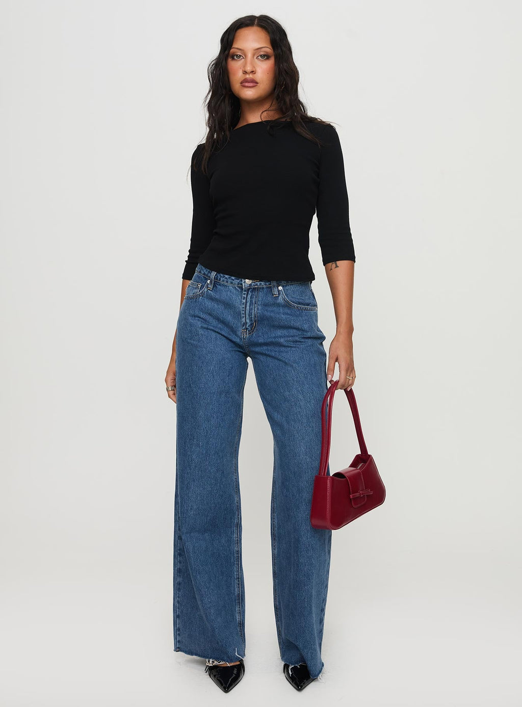 Darla Low Rise Straight Jean Mid Wash
